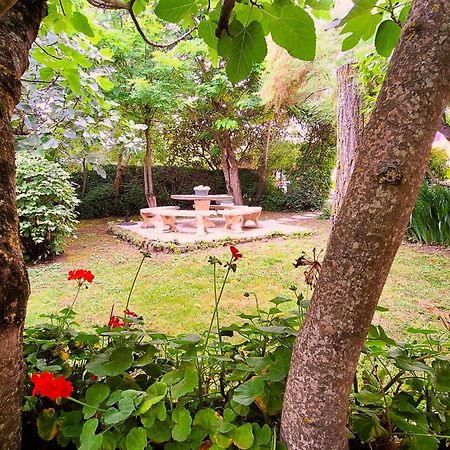 La Maison Du Soleil Saint-Gauderic 外观 照片