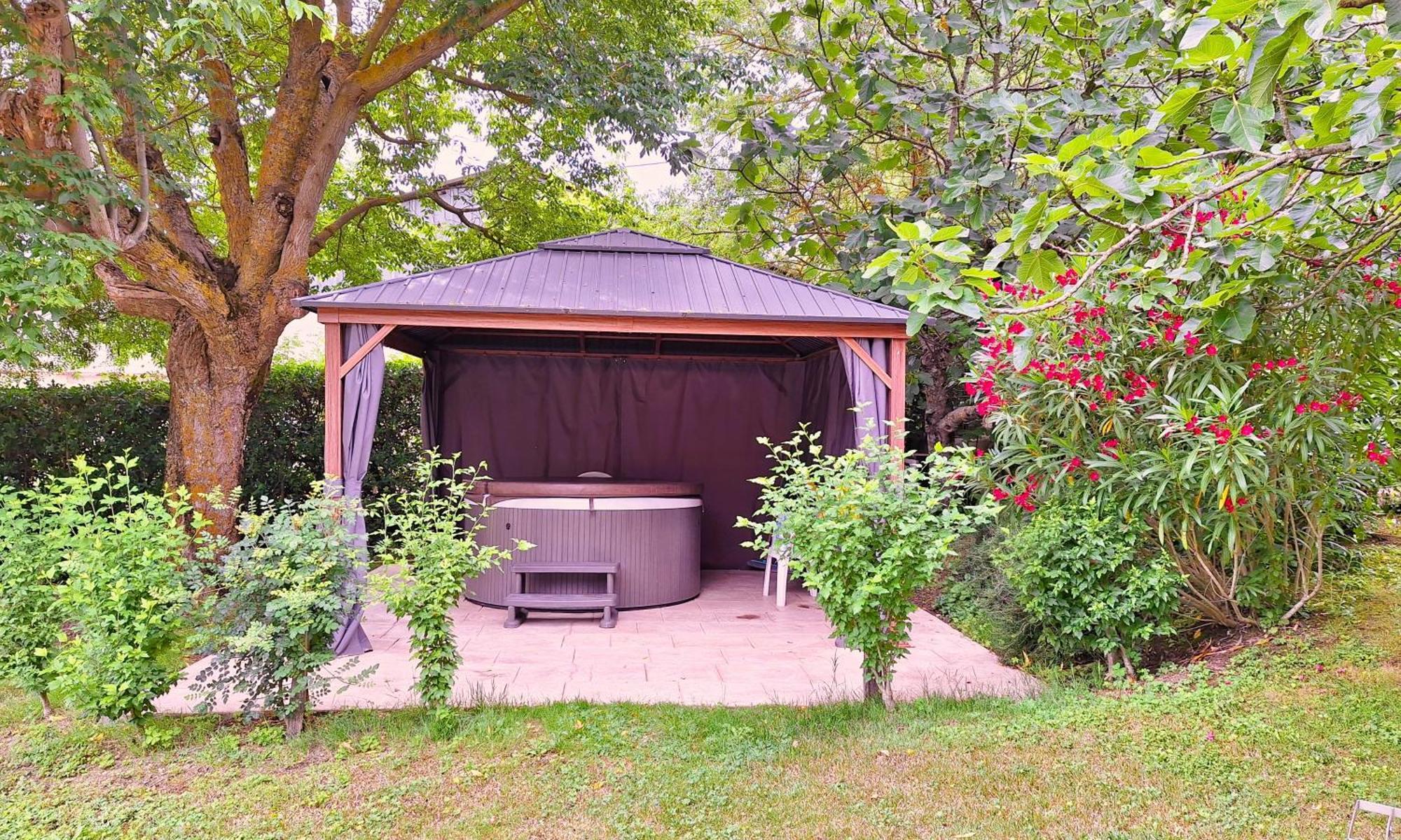 La Maison Du Soleil Saint-Gauderic 外观 照片